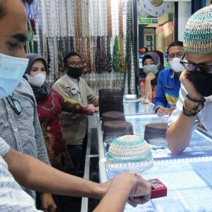 Sandiaga Uno Kunjungi Pertokoan CBS Martapura