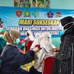 Serbuan Vaksinasi Covid-19 untuk Pelajar di Banjarbaru