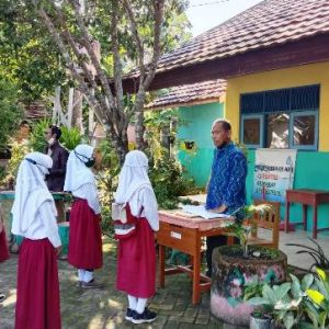 Siswa SDN 2 Palam Diminta Mengambil Lembar Soal Ulangan ke Sekolah