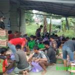 Relawan mempersiapkan bantuan untuk korban kebakaran di Batola, Kalsel. (foto: faqih)