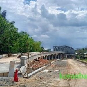 Fasilitas Umum Jembatan Baja di Sungai Arfat Karang Intan Segera Rampung