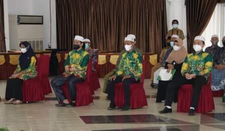 Santri penerima bantuan beasiswa. (foto: istimewa)