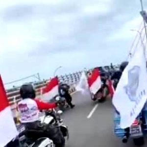 Jadi Sorotan, Konvoi Moge Melintas di Jembatan Alalak yang Belum Diresmikan