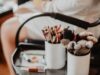 Ilustrasi makeup artist atau MUA. (Pexels)