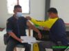 VAKSINASI – Salah seorang penerima vaksinasi. (foto: Ramli)