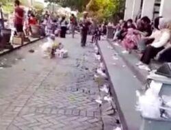 Sampah Berserakan di Wisata Menara Pandang Banjarmasin, Netizen; Menyedihkan!