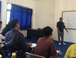 Penting Memahami Ilmu Jurnalistik, Mahasiswa STIT Darul Ulum Kotabaru Dilatih Dasar