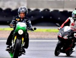 Waow! Jokowi Balapan di Sirkuit Mandalika, Erick Thohir Kibarkan Bendera Start