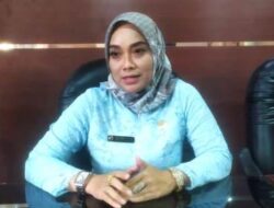 Dikabarkan Punya Kedekatan Khusus, Rini Irawanty Mengaku Hubungan Dengan Abdul Wahid Hanya Ibarat “Bapak dan Anak”