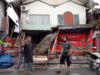 Rumah ambruk di Kelayan A Banjarmasin, Kalsel. (foto: leon)