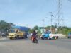Traffic light Simpang 4 Guntung Manggis di Jalan Trikora, Kota Banjarbaru terlihat semrawut. (foto: dok)