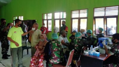 Koramil 1006/05 Karang Intan Laksanakan Vaksinasi Warga Karang Intan