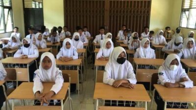 Ikuti Pelatihan Jurnalistik, Siswa SMPN 1 Pulau Laut Tengah Merasa Senang Mendapatkan Ilmu Baru