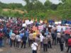 Para sopir saat melakukan aksi demo. (foto: dok)