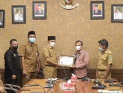 Desa Porwadadi Terima Penghargaan Pamsimas Award