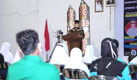 Workshop jurnalistik di Kabupaten HSS, Kalsel. (foto: ramli)