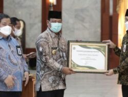 Tanah Bumbu Raih Penghargaan Terbaik I Penyaluran Dana Desa