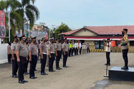 Upacara korp kenaikan pangkat berlangsung di Polres Tabalong, Sabtu (1/1/2021). (foto : humas polres tabalong)