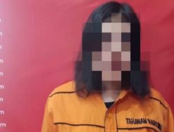 Perempuan Muda Penjual Sabu Ini Berakhir di Terali Besi