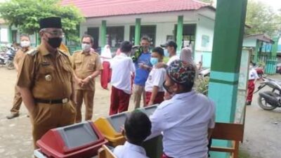 Bupati Tinjau Vaksinasi Anak Usia 6 hingga 11 Tahun di Desa Jambu Hilir