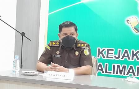 Kasi Penerangan Hukum (Penkum) Kejaksaan Tinggi Kalimantan Selatan, Romadu Novelino. (foto: leon)