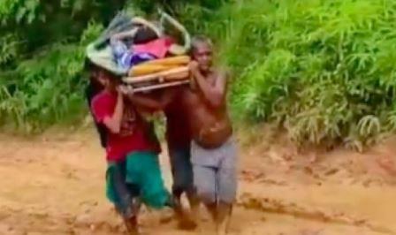 Viral ibu hamil di Sumsel ditandu karena jalan rusak, bayi tidak terselematkan [instagram]