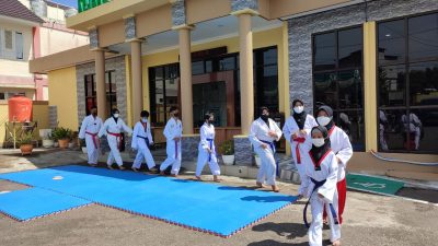Bertanding di Gubernur Kaltim Cup Open Turnament, Tim Taekwondo Tabalong Turunkan Sembilan Atlet Terbaiknya