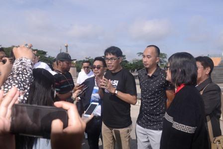 Sekretaris Jenderal (Sekjen) JMSI Mahmud Marhaba bersama pengurus daerah (Pengda) lainnya menyatakan sikap mendukung pemberantasan korupsi yang dilakukan KPK RI.
