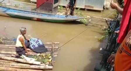 Korban tenggelam ditemukan. 