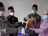 Pasangan kekasih di Desa Suru, Kecamatan Sooko, Kabupaten Ponorogo ini menikah dengan maskawin minyak goreng pada momentum tanggal cantik tepat pada Selasa (22/2/2022).