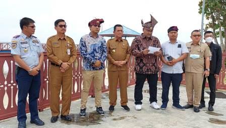 Deklarasi Natuna yang dibacakan Ketua Umum JMSI Teguh Santosa di Geopark Information Center (GIC) Natuna, Kepri, Selasa pagi (22/3/2022).