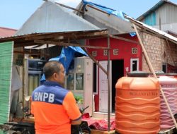Bantuan Korban Musibah Puting Beliung di Sungai Tabuk Mulai Dikucurkan