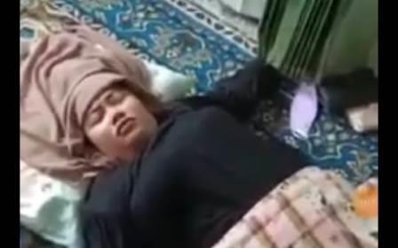 Tangkapan video viral yang menyebutkan anak nya pingsan setelah di vaksin