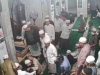 Sebuah video rekaman CCTV seorang lelaki meninggal dunia dalam keadaan sujud di sebuah Masjid Al Munawarah di Jalan Ahmad Yani Km 7. 300 Kertak Hanyar Kabupaten Banjar