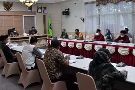 Rapat persiapan pelaksanaan Gema Takbiran di Kabupaten HSS, Kalsel. 