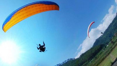 Meriahkan Hari Jadi Kotabaru ke 72 Tahun, Disparpora Datangkan Atlit Paralayang dan Gantole Internasional