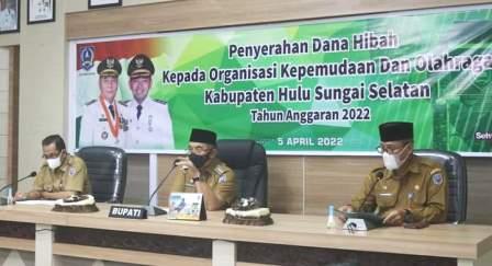 Bupati HSS, Achmad Fikry saat memberikan sambutan. 