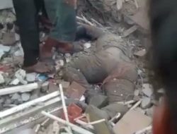 Korban Tertimpa Runtuhan Alfamart Gambut, Ada Masih Hidup dan Meninggal Dunia