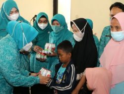 Penerima PKH di Martapura Timur Dapat Sembako