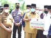 Gubernur Kalsel, H Sahbirin Noor dan Ketua DPRD Kalsel, Supian HK langsung melakukan pemantauan terhadap pelaksanaan Vaksinasi Bergerak di Halaman Kantor Kecamatan Kandangan, Selasa (12/4/2022) pagi.