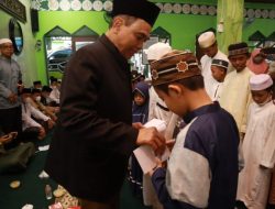 Bupati Tanah Bumbu Lanjutkan Safari Ramadan di Kusan Hilir