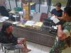 Salah seorang pembegal berhasil diamankan.