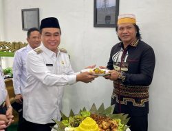 Ketua Lembaga Ade Ogi Pagatan Fawahisah Mahabbatan, Mappanre Ri Tasi E Mengajak Semua Suku