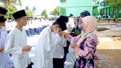 Usai Libur Panjang Lebaran, MTsN 4 Tabalong Gelar Halalbihalal Untuk Merekatkan Antar Guru dan Siswa