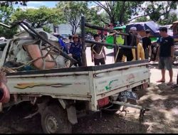 Tabrak Pohon, Pengemudi Gran Max Meninggal Dunia