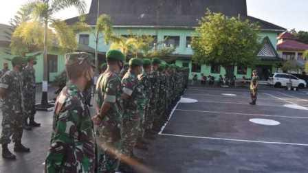Apel pagi persiapan pengamanan Pilkades Serentak di Kabupaten HSS.
