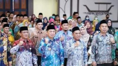 Ibnu Sina Lantik 76 Pejabat Tinggi, Pejabat Administrasi, Kepala dan Pengawas Sekolah