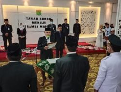 Bupati Zairullah Melantik Pejabat Pengawas dan Administrator