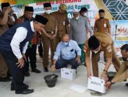 Masjid Apung Ziyadatul Abrar Dibangun di Pantai Pagatan