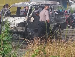 Mau Dibawa ke Bengkel, Mobil Daihatsu Zebra Terbakar di Trikora